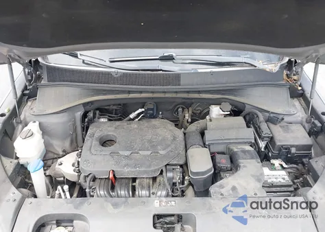 2017 Kia Sorento 2.4L L z USA, uszkodzony, nr VIN 5XYPG4A39HG205283